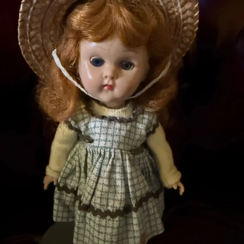 Vintage Vogue GINNY doll bring back your childhood memories Adorable Classic